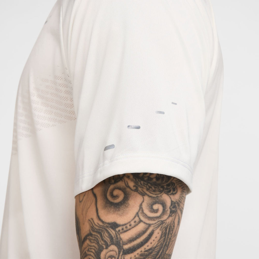 Nike Men's Dri-FIT ADV Short-Sleeve Running Top - Sail/Reflective Silver